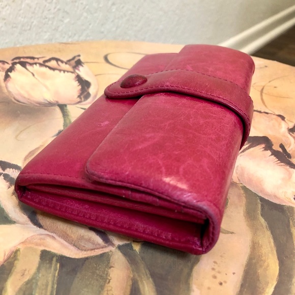 Beautiful Pink HOBO Wallet 💞 - Picture 5 of 13